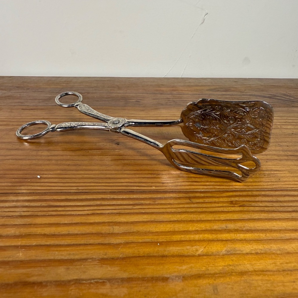 Vintage Silverplate Pastry Serving Tongs | Ornate Etched Design | Hong Kong - Picture 14 of 15